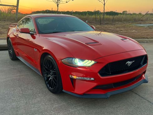 Used 2019 Ford Mustang GT Premium w/ GT Performance Package RWD image 1