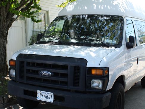 Used 2009 Ford E-250 and Econoline 250 RWD image 5