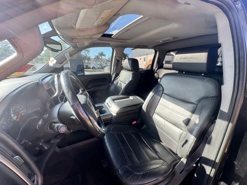 Used 2015 GMC Sierra 2500 Denali image 8