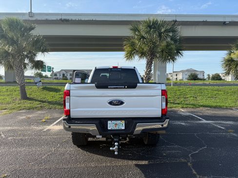 Used 2017 Ford F350 Lariat w/ Lariat Value Package AWD/4WD image 16