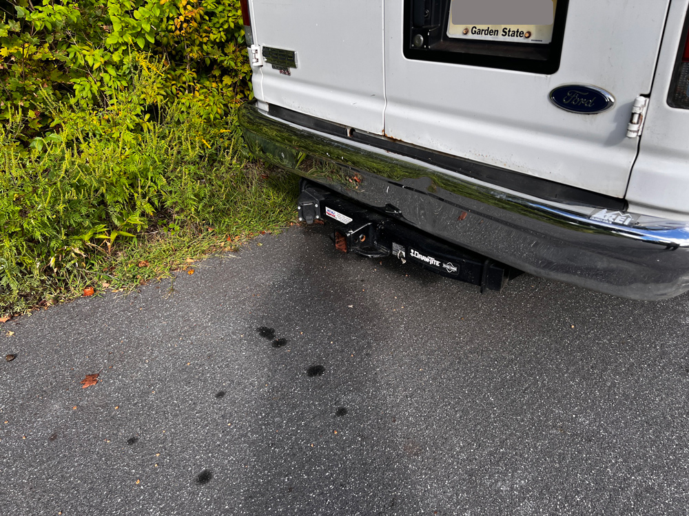 Used 2006 Ford E-350 and Econoline 350 XL RWD image 8