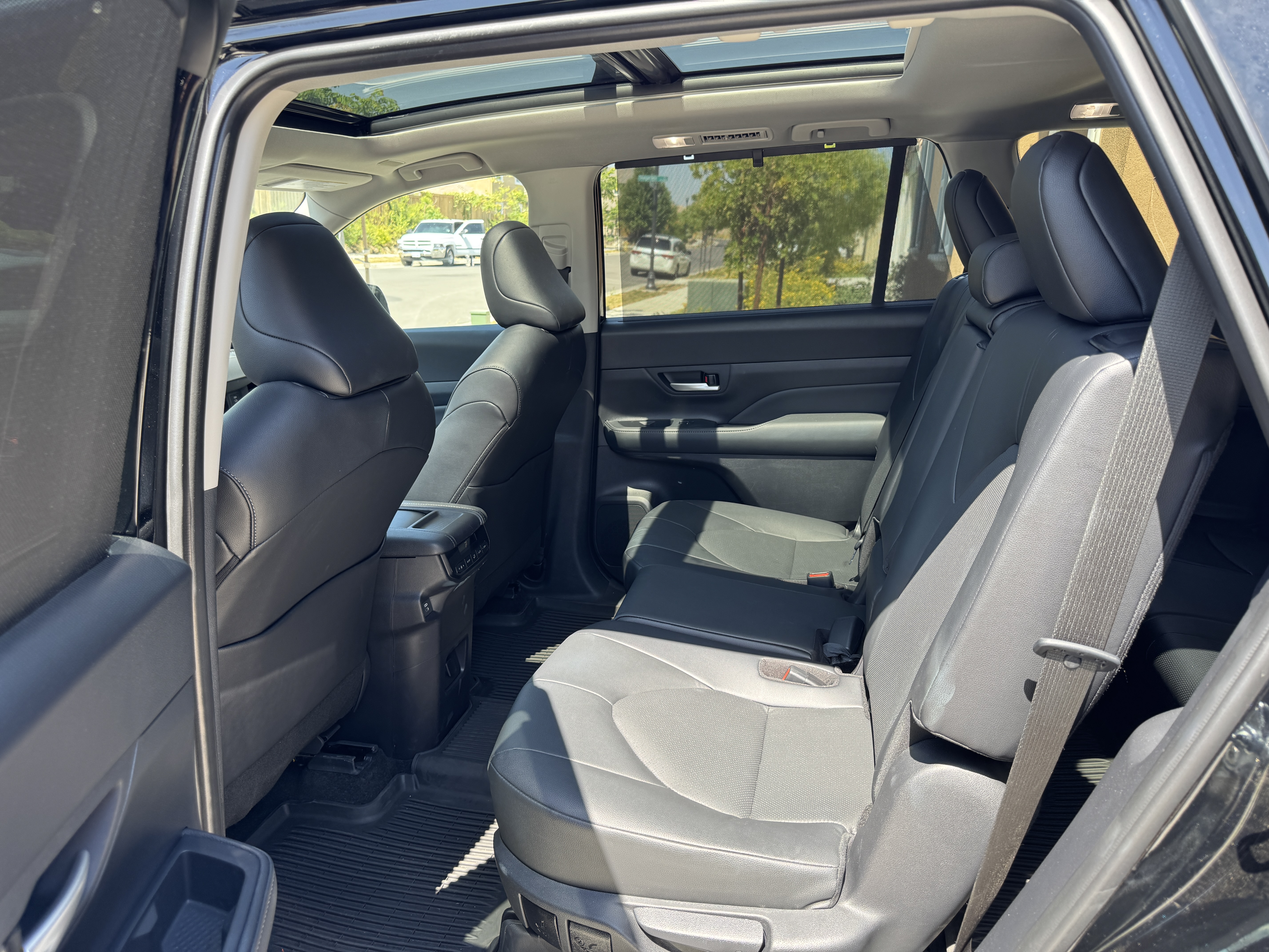 Used 2026 Toyota Grand Highlander AWD Hybrid image 5
