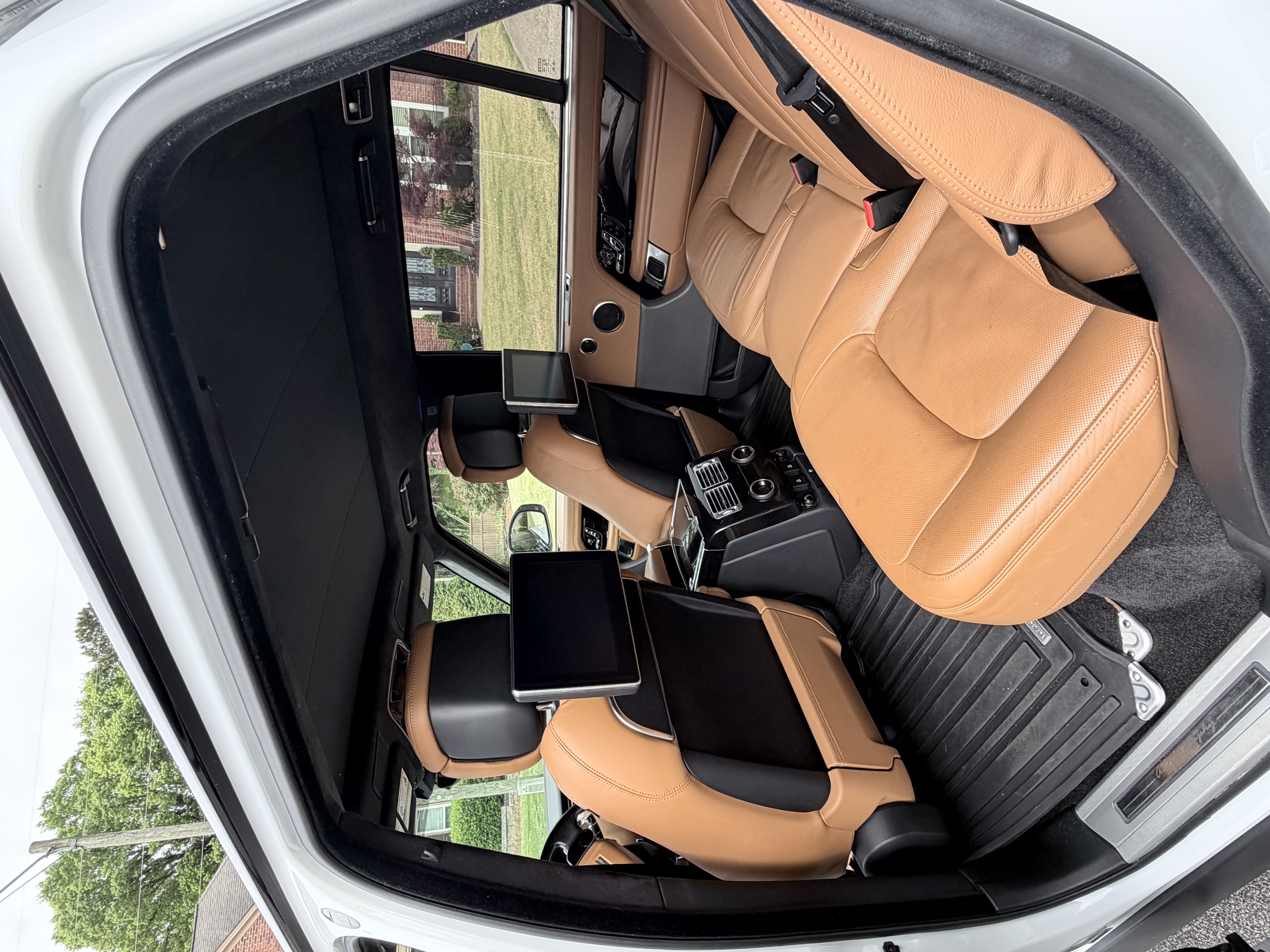 Used 2019 Land Rover Range Rover Long Wheelbase Autobiography AWD/4WD image 9