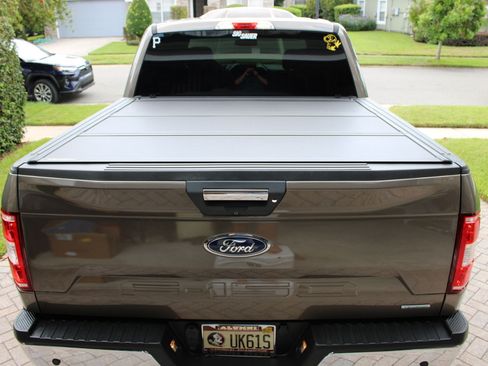 Used 2018 Ford F150 XLT w/ Equipment Group 302A Luxury AWD/4WD image 5