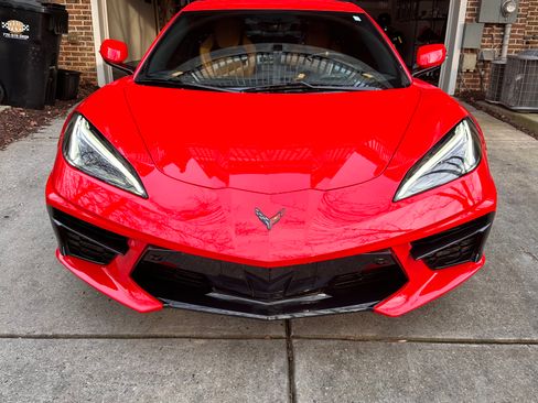 Used 2020 Chevrolet Corvette Stingray Preferred Cpe w/ 2LT Preferred Equipment Group image 4