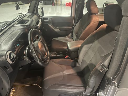 Used 2015 Jeep Wrangler Sport w/ Quick Order Package 24S image 11