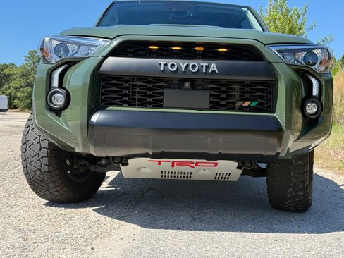 Used 2022 Toyota 4Runner TRD Off-Road Premium AWD/4WD image 16