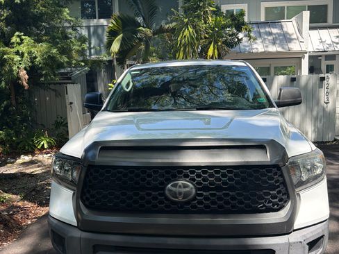 Used 2019 Toyota Tundra SR RWD image 1