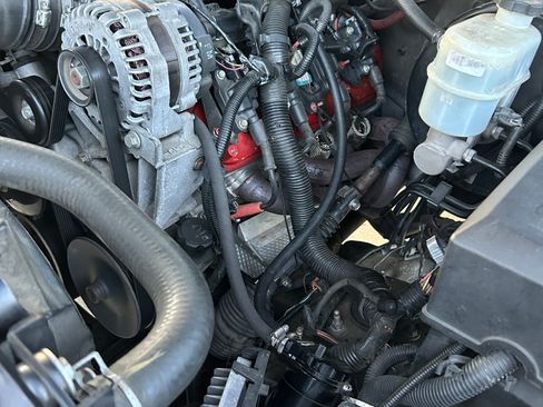 Used 2009 Chevrolet Avalanche LS AWD/4WD image 18