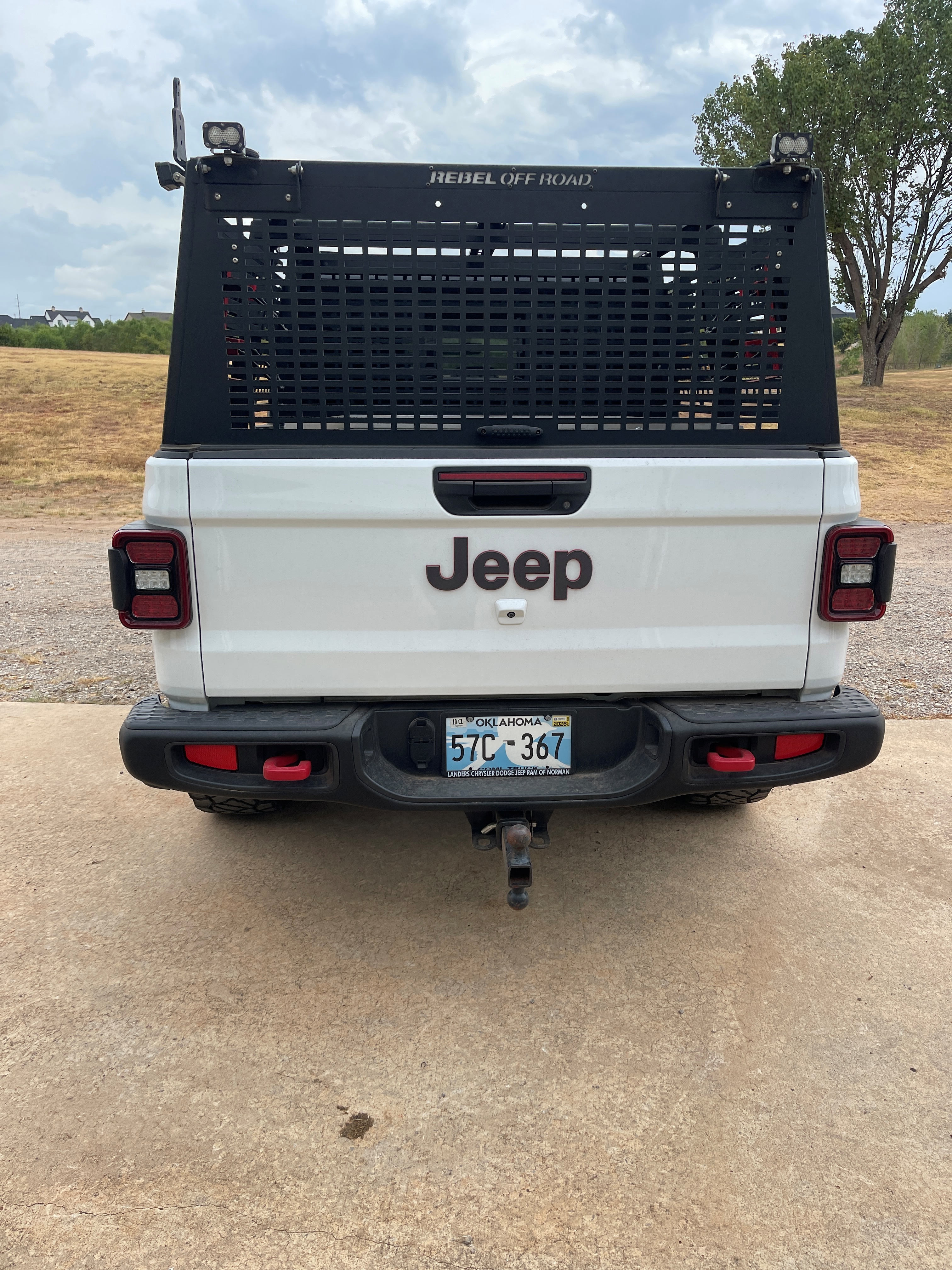 Used 2023 Jeep Gladiator Rubicon w/ LED Lighting Group AWD/4WD image 10