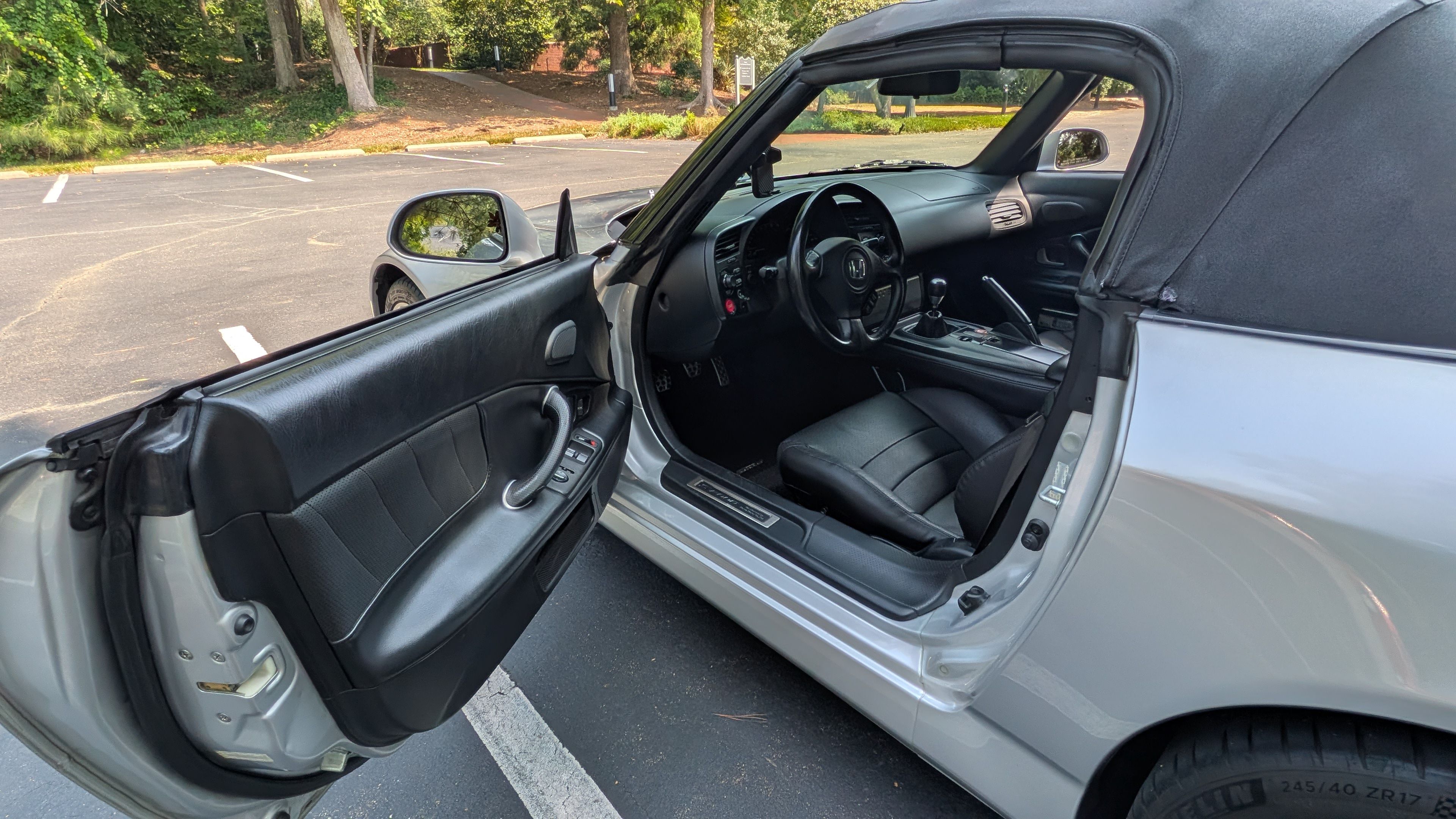 Used 2006 Honda S2000 image 13