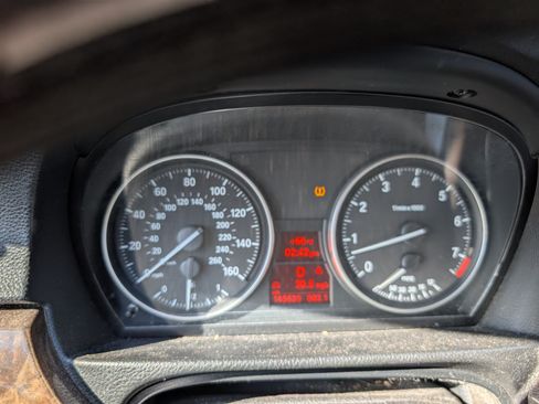 Used 2010 BMW 328i xDrive Sedan image 9