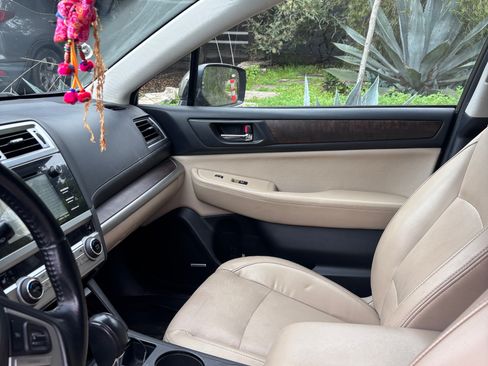 Used 2015 Subaru Outback 2.5i Limited image 11