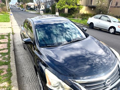 Used 2013 Nissan Altima 2.5 SL w/ Technology Pkg image 1