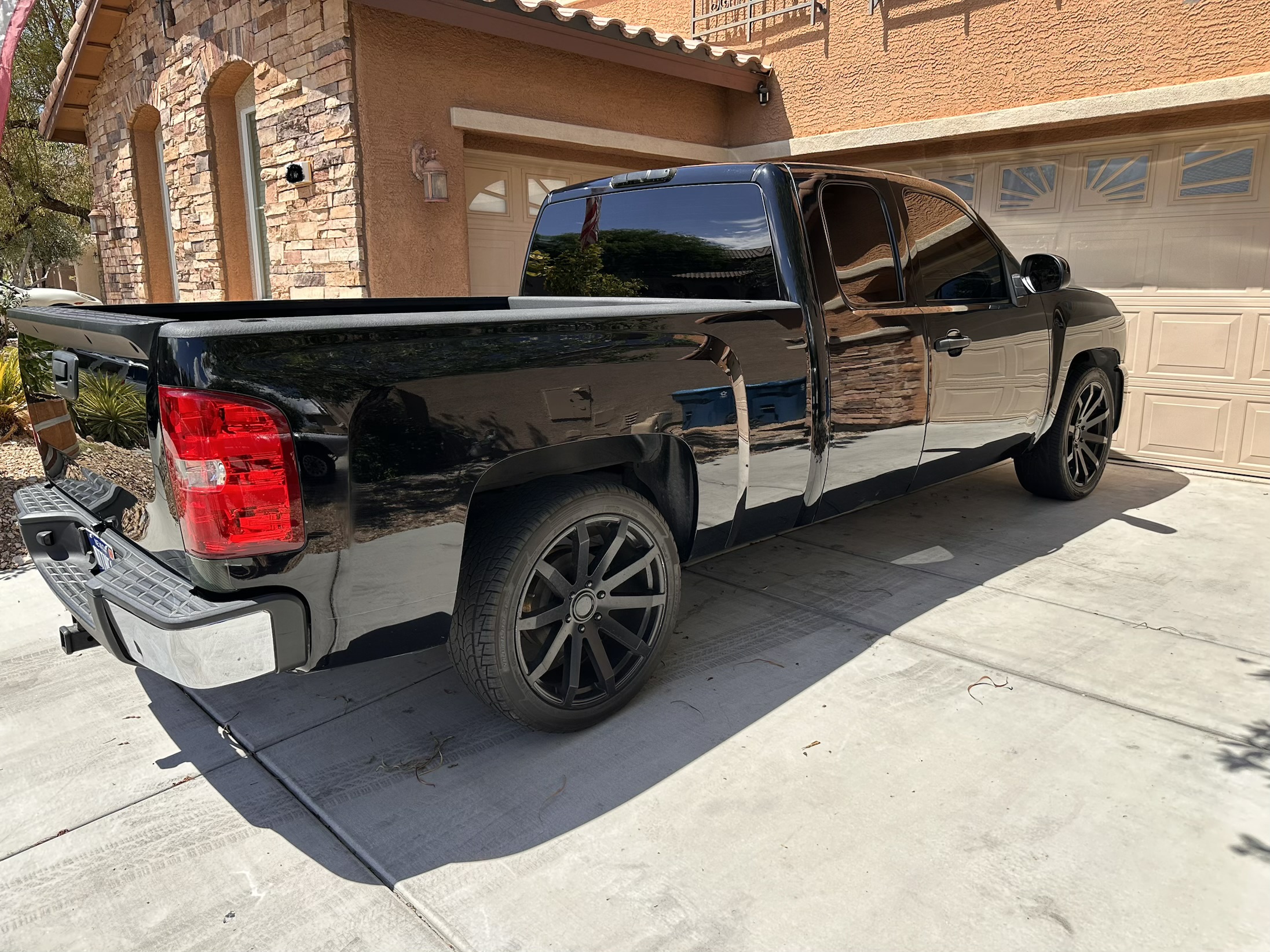 Used 2007 Chevrolet Silverado 1500 LT w/ Towing Package RWD image 1