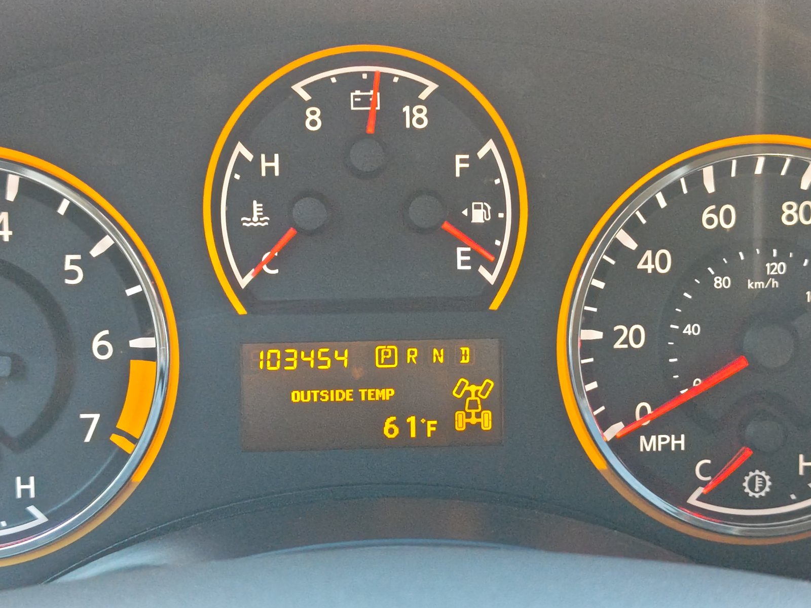 Used 2013 Nissan Armada Platinum w/ Platinum Reserve Pkg AWD/4WD image 17