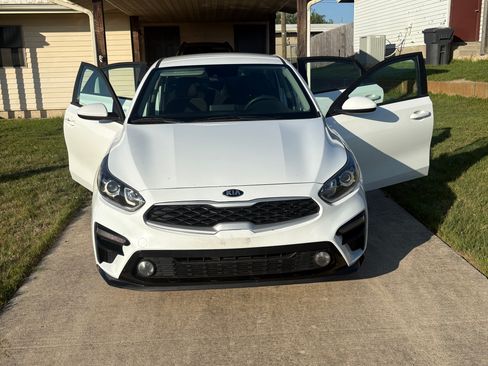 Used 2021 Kia Forte LXS FWD image 11