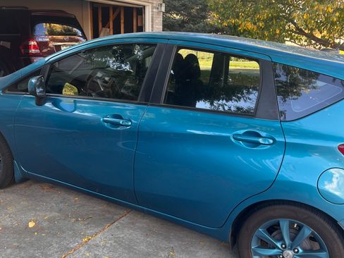 Used 2014 Nissan Versa Note SV w/ SL Package FWD image 4