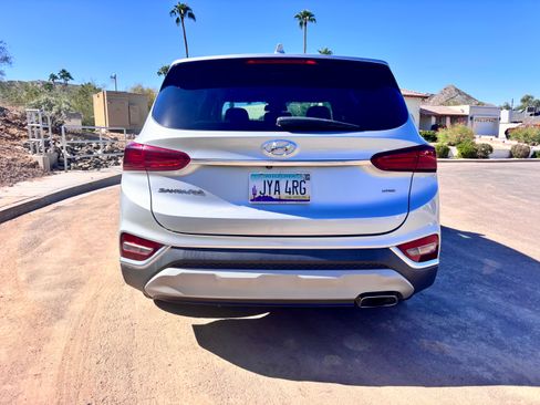 Used 2019 Hyundai Santa Fe SEL image 8