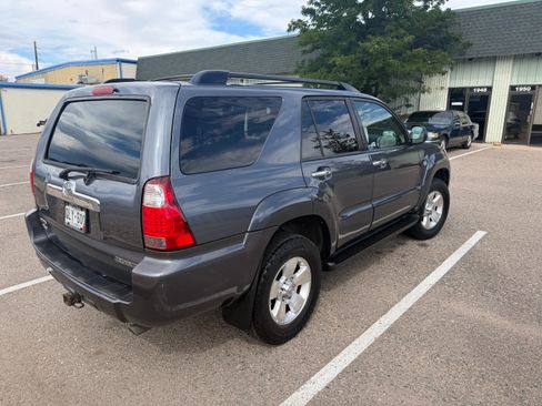 Used 2006 Toyota 4Runner SR5 AWD/4WD image 13