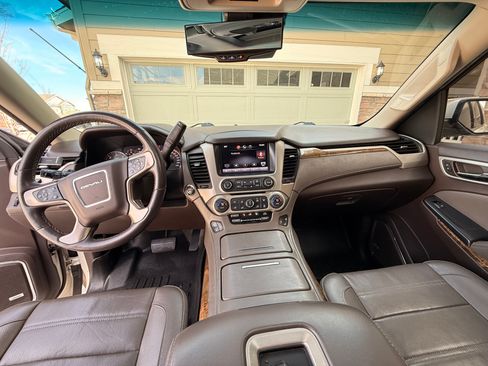 Used 2015 GMC Yukon XL Denali w/ Touring Package image 13