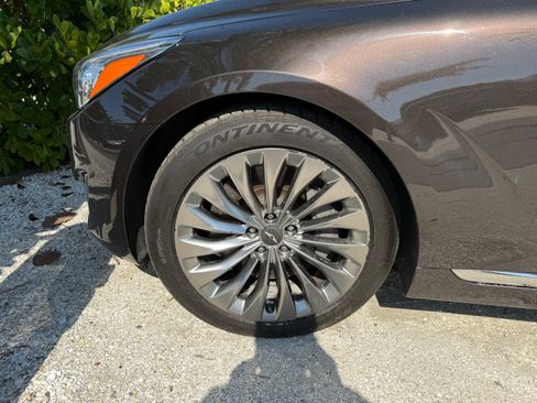 Used 2017 Genesis G90 5.0 Ultimate image 21