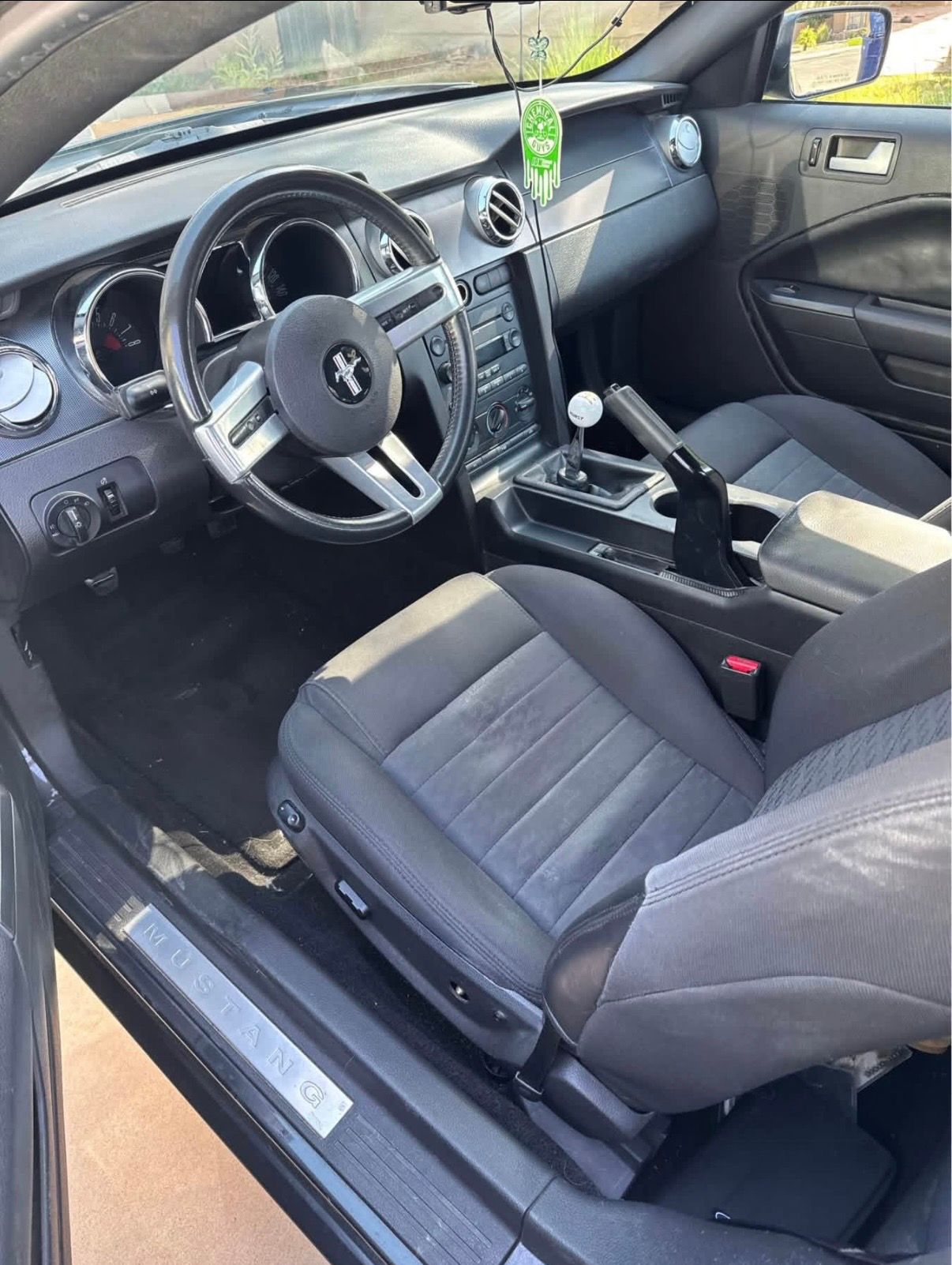 Used 2007 Ford Mustang GT Premium RWD image 4