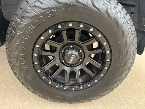 Used 2001 Toyota 4Runner SR5 image 11