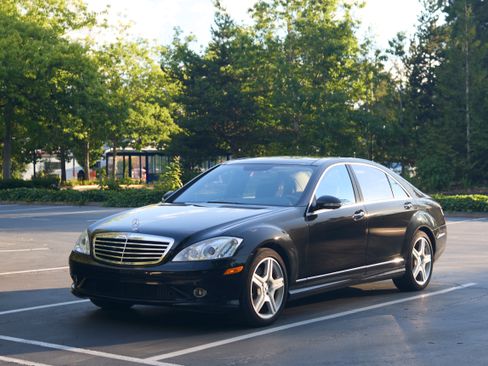 Used 2009 Mercedes-Benz S 550 4MATIC image 1
