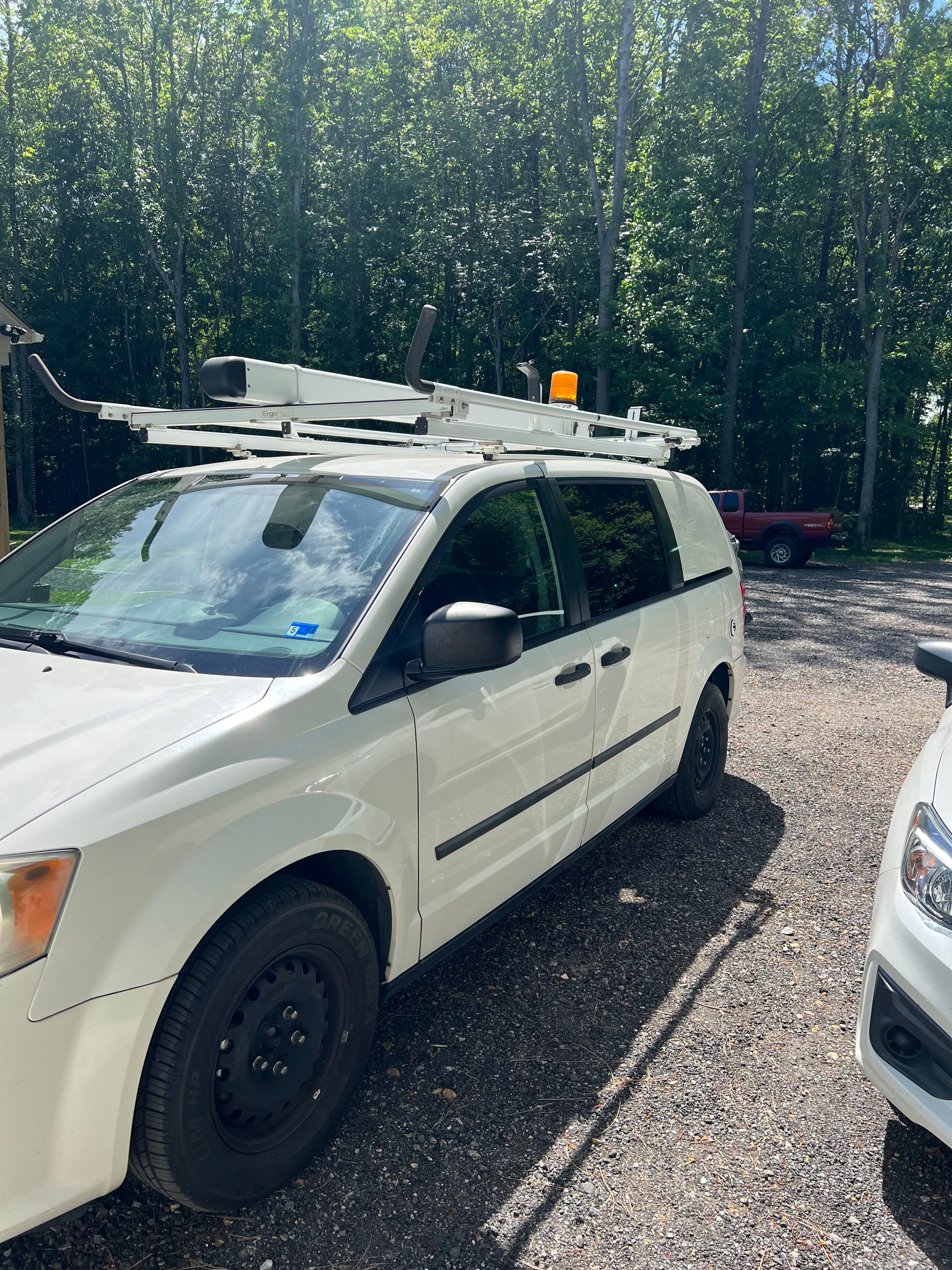 Used 2013 RAM C/V Tradesman FWD image 2