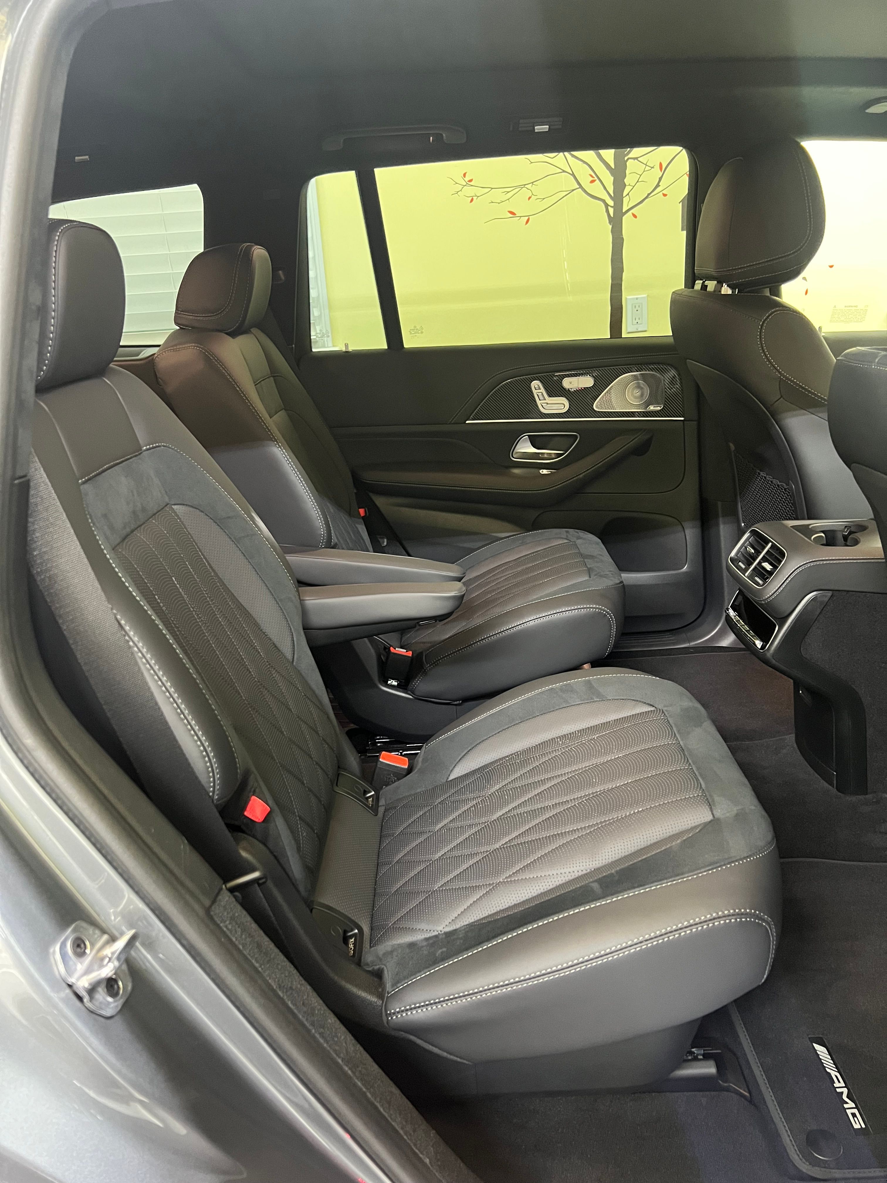 Used 2025 Mercedes-Benz GLS 63 AMG 4MATIC image 13