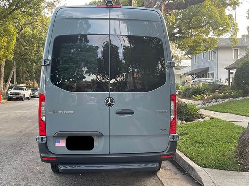 Used 2022 Mercedes-Benz Sprinter 2500 image 6