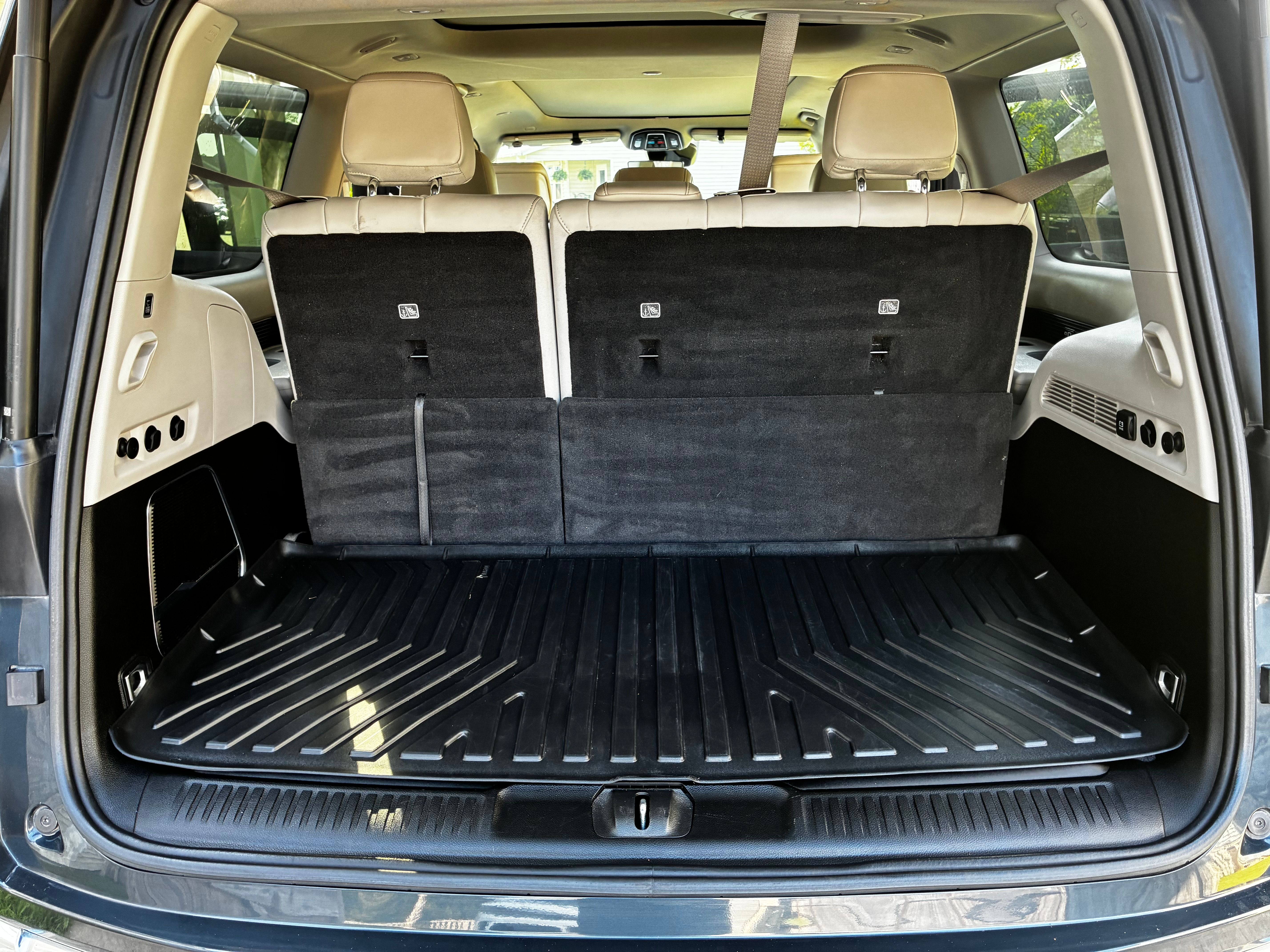 Used 2023 Jeep Wagoneer 2WD w/ Premium Group I image 14