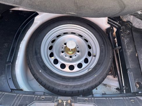 Used 1999 BMW 323i 323i Convertible 2D image 5