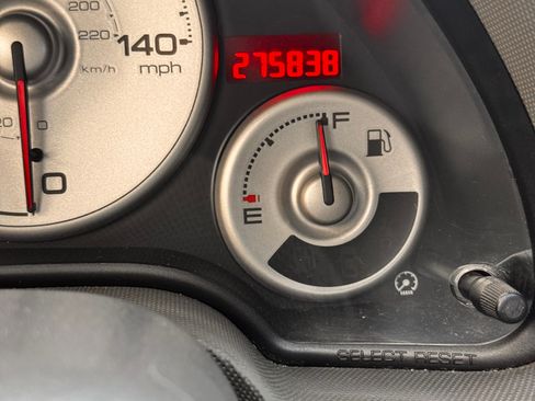 Used 2003 Acura RSX Sport Coupe 2D image 11