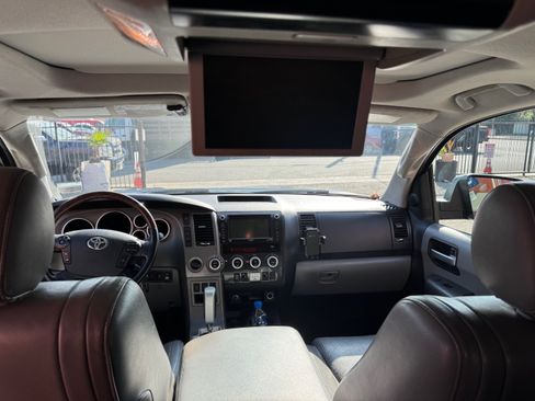 Used 2010 Toyota Sequoia Limited image 9