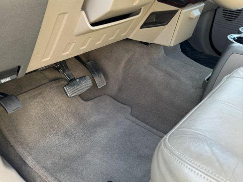 Used 2010 Ford F350 XLT image 8