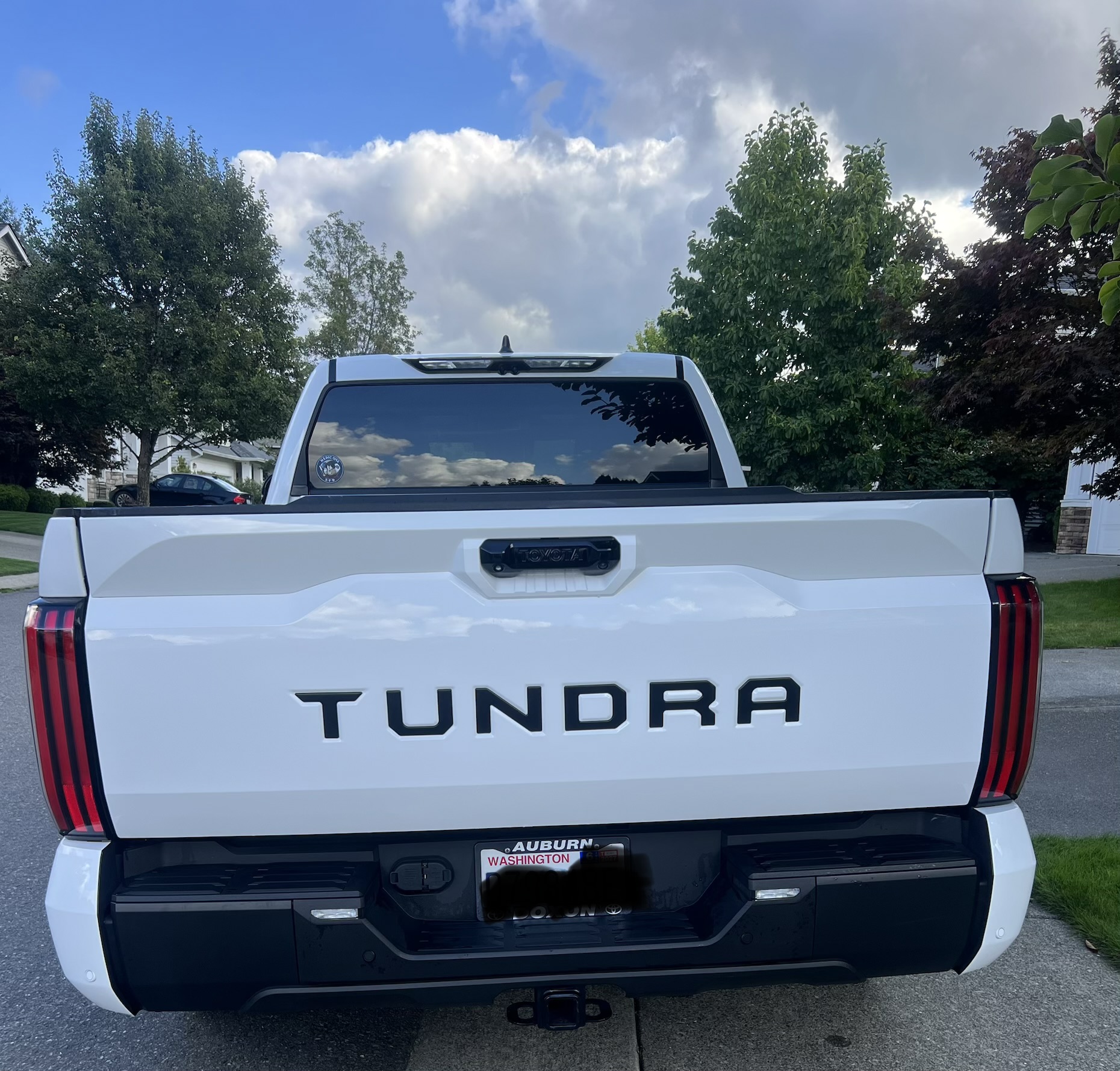 Used 2024 Toyota Tundra Limited AWD/4WD image 6