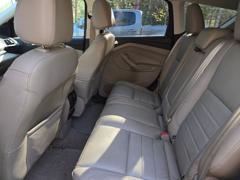 Used 2014 Ford Escape Titanium image 4