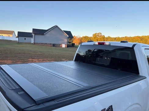 Used 2021 Ford F150 Lariat w/ Equipment Group 502A High image 4