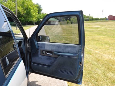 Used 1992 Chevrolet Silverado 1500 2WD Extended Cab image 15