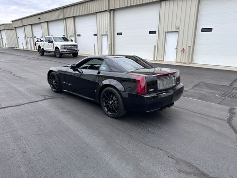 Used 2006 Cadillac XLR V image 6