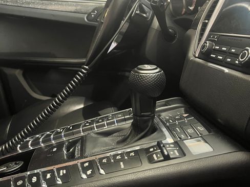 Used 2017 Porsche Macan GTS image 8