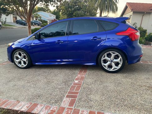 Used 2014 Ford Focus ST w/ Equipment Group 202A image 8