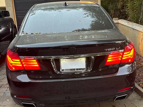 Used 2009 BMW 750Li image 8