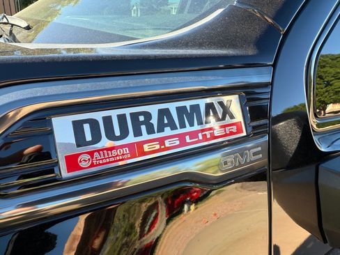 Used 2023 GMC Sierra 2500 AT4 w/ Gooseneck/5TH Wheel Package image 2