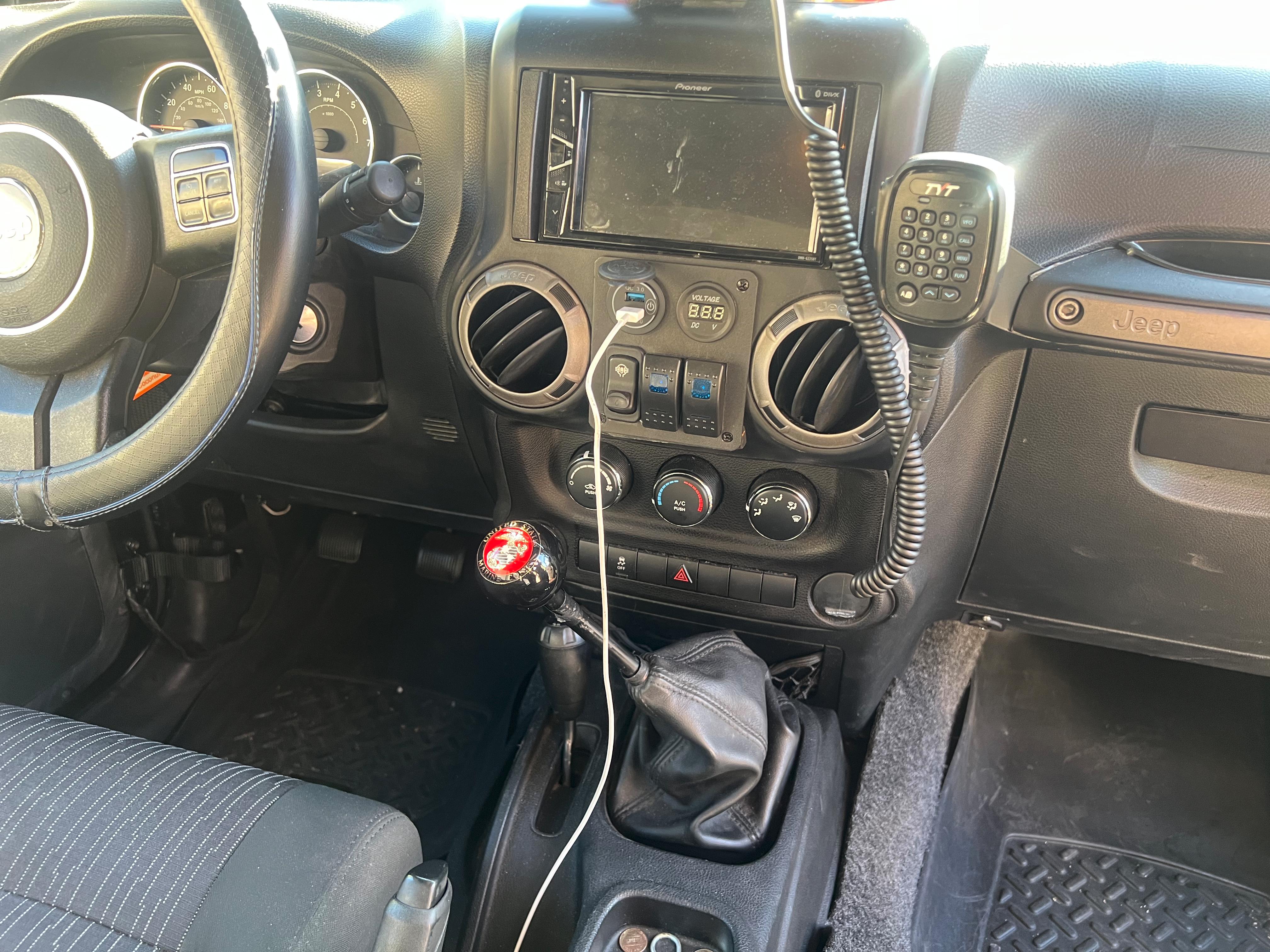 Used 2012 Jeep Wrangler Unlimited Sport AWD/4WD image 8