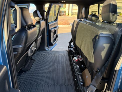 Used 2020 Ford F150 Raptor w/ Equipment Group 802A Luxury image 21