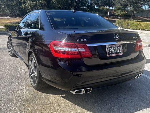 Used 2010 Mercedes-Benz E 63 AMG Sedan image 6
