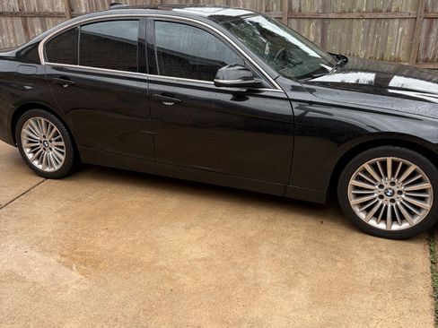 Used 2012 BMW 335i Sedan RWD image 2